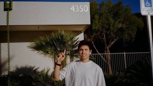 Clinton Kane - 4350 Live