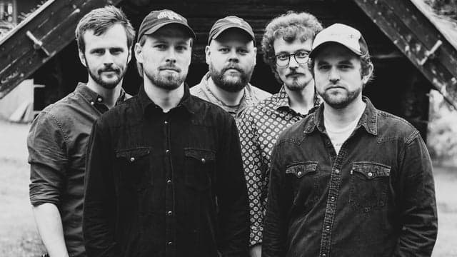 Strengeplukk // Postkontoret