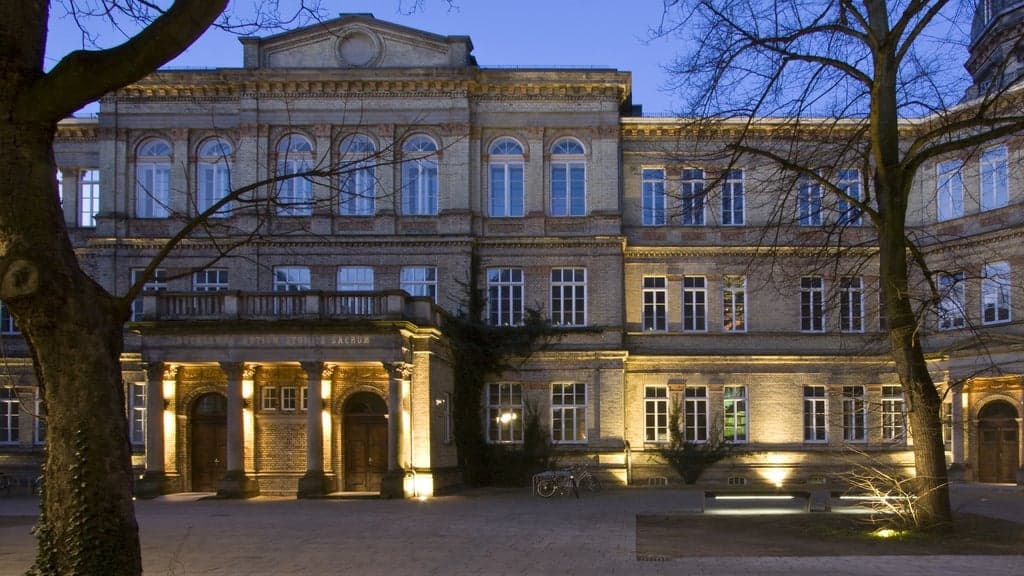 Interdisziplinäres Opernprojekt „Seven“ & „Les Mamelles de Tirésias“