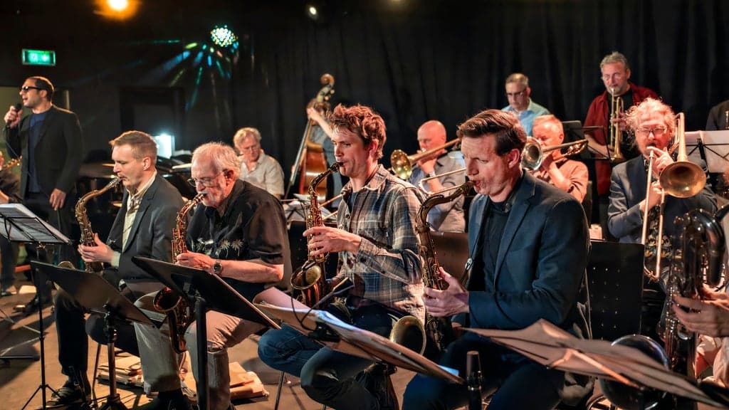 Monday Night Big Band feat. Bobo Moreno