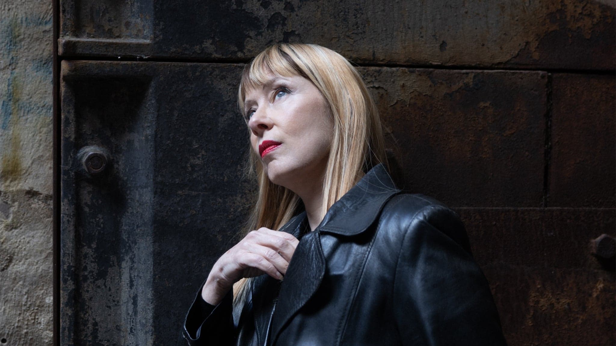 Suzanne Vega - Flying with Angels