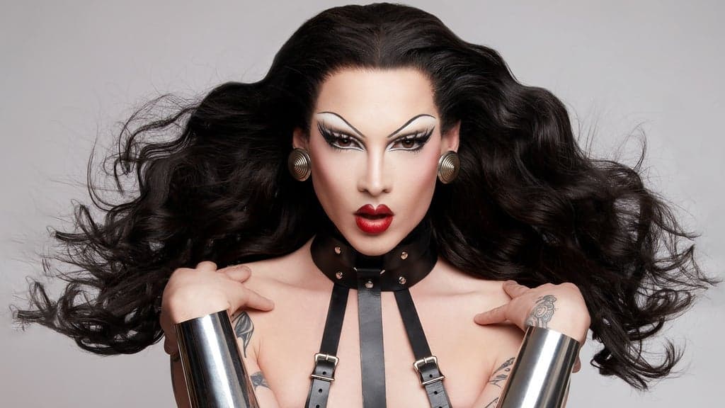 Violet Chachki + support