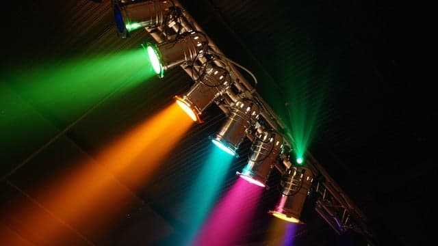 LE BOSSU DE NOTRE DAME