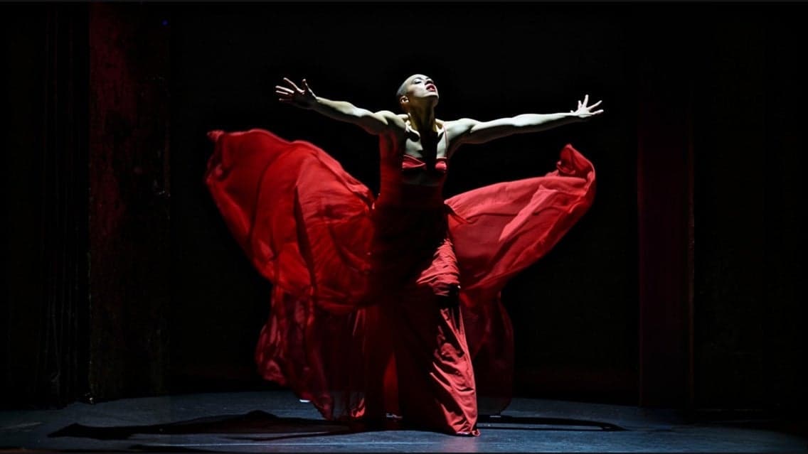 Isabelle Beernaert - ROUGE
